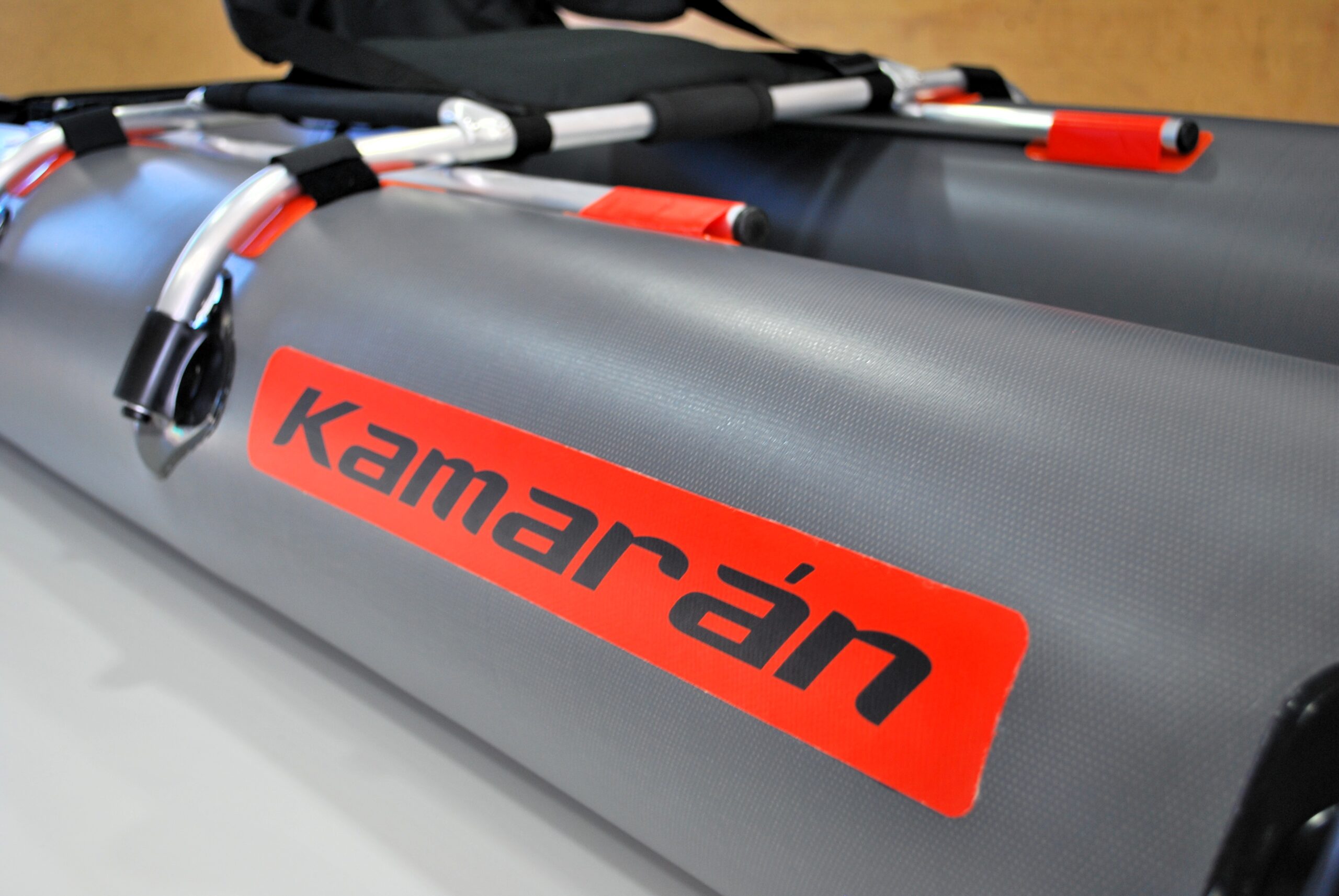 Kayak Kamarán Simple - Gris - Imagen 3